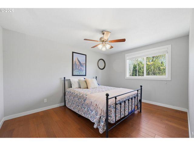 2612 SAGE St, Eugene, OR 97404