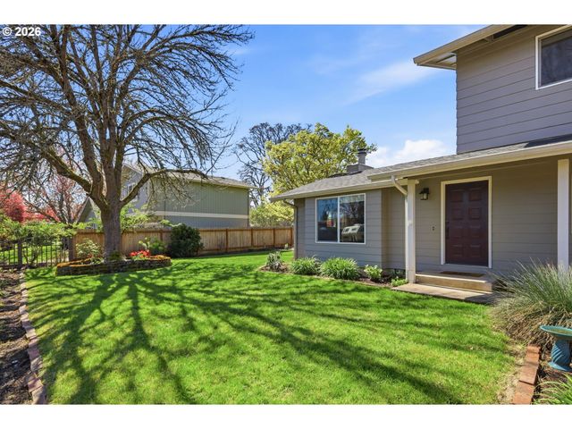 2612 SAGE St, Eugene, OR 97404