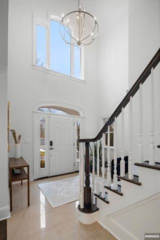 379 Butternut Avenue, Wyckoff, NJ 07481