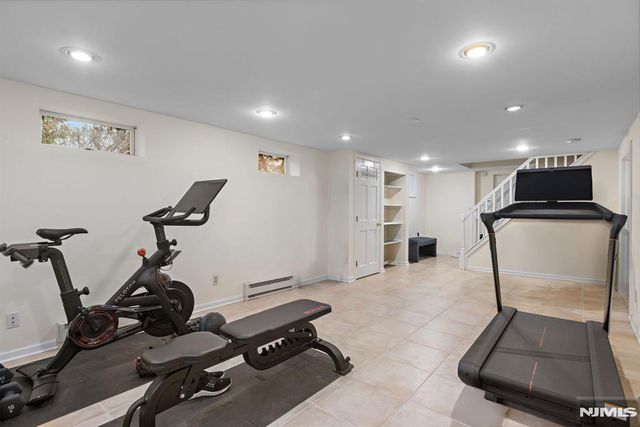 379 Butternut Avenue, Wyckoff, NJ 07481