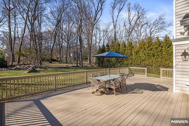 379 Butternut Avenue, Wyckoff, NJ 07481
