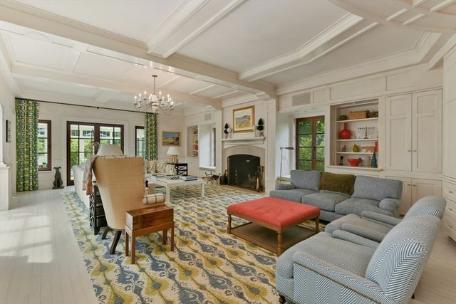 15 Claridge Drive, Weston, MA 02493