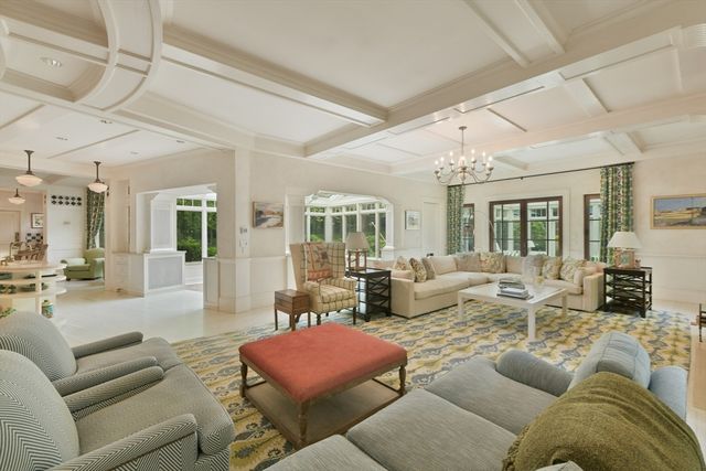 15 Claridge Drive, Weston, MA 02493