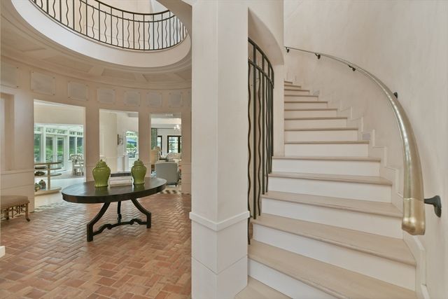 15 Claridge Drive, Weston, MA 02493