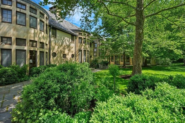 15 Claridge Drive, Weston, MA 02493