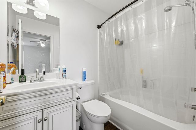 3030 Hollybrooke Dr., Myrtle Beach, SC 29579
