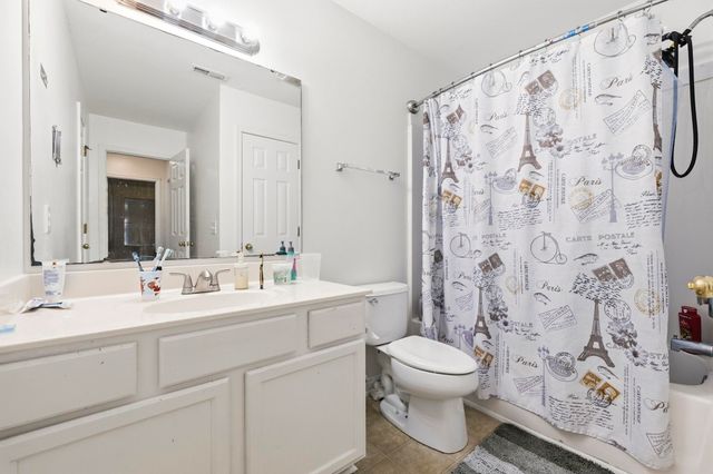 3030 Hollybrooke Dr., Myrtle Beach, SC 29579