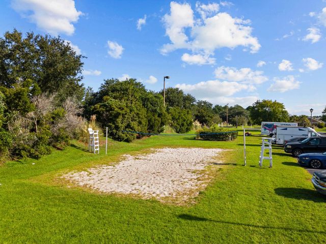 3030 Hollybrooke Dr., Myrtle Beach, SC 29579