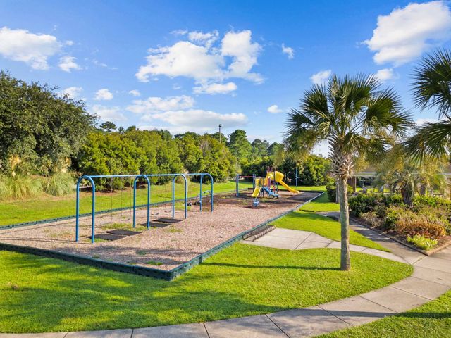 3030 Hollybrooke Dr., Myrtle Beach, SC 29579