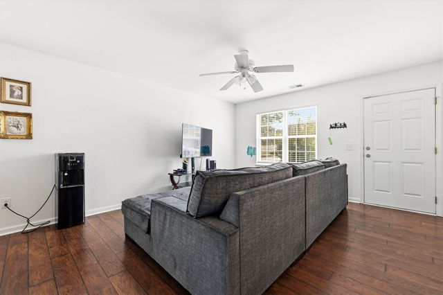 3030 Hollybrooke Dr., Myrtle Beach, SC 29579