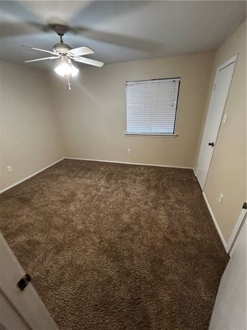 1902 Dartmouth Street M-5, College Station, TX 77840