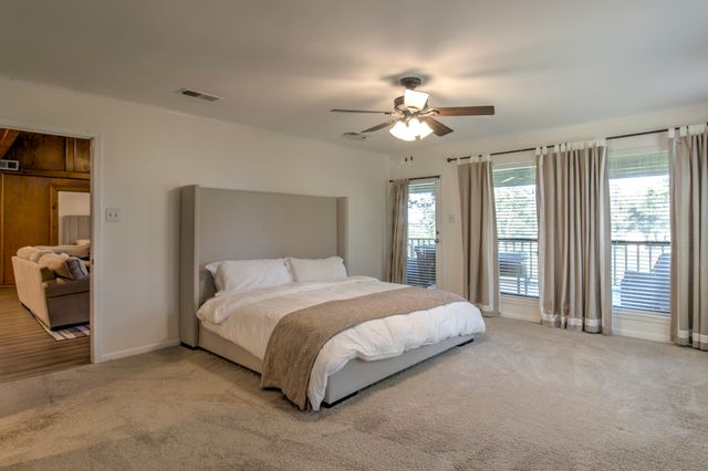 413 Cocopa Drive, Lake Kiowa, TX 76240