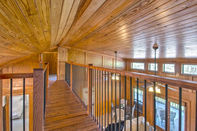 413 Cocopa Drive, Lake Kiowa, TX 76240