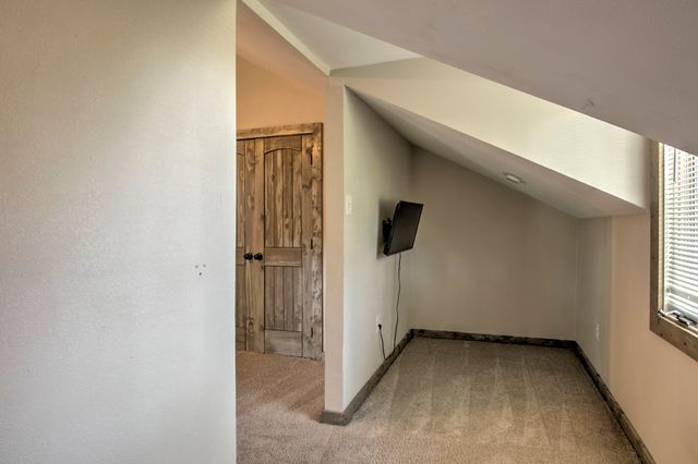 413 Cocopa Drive, Lake Kiowa, TX 76240