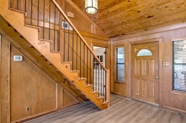 413 Cocopa Drive, Lake Kiowa, TX 76240