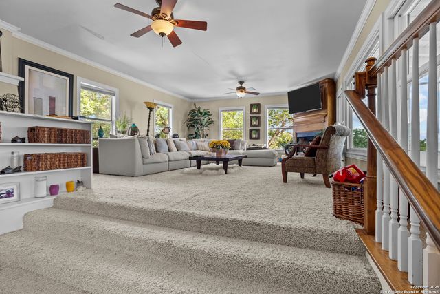 481 Private Road 2610, Mico, TX 78056