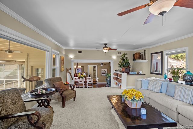 481 Private Road 2610, Mico, TX 78056