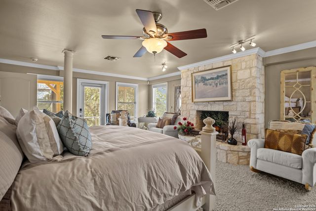 481 Private Road 2610, Mico, TX 78056