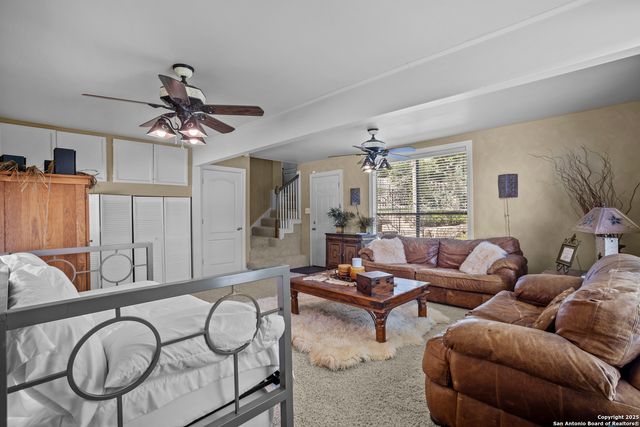 481 Private Road 2610, Mico, TX 78056