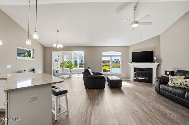 3909 Ten Mile Creek Drive, Sylvania, OH 43560
