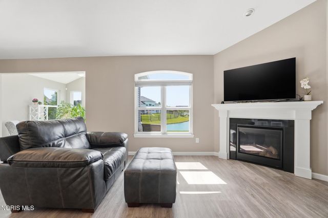 3909 Ten Mile Creek Drive, Sylvania, OH 43560