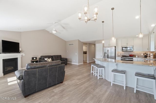 3909 Ten Mile Creek Drive, Sylvania, OH 43560