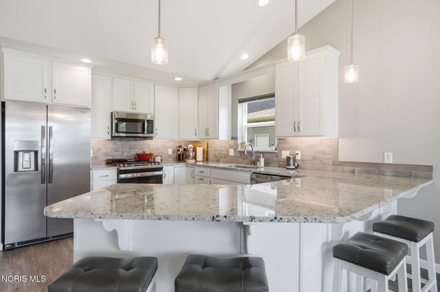 3909 Ten Mile Creek Drive, Sylvania, OH 43560