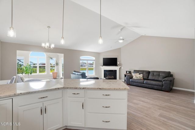 3909 Ten Mile Creek Drive, Sylvania, OH 43560