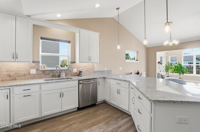 3909 Ten Mile Creek Drive, Sylvania, OH 43560