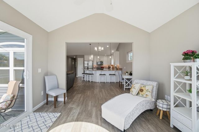 3909 Ten Mile Creek Drive, Sylvania, OH 43560