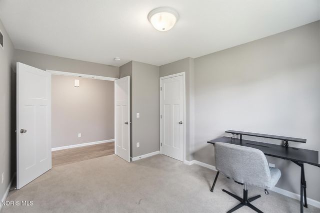 3909 Ten Mile Creek Drive, Sylvania, OH 43560