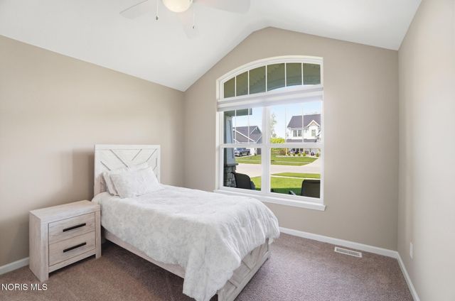 3909 Ten Mile Creek Drive, Sylvania, OH 43560