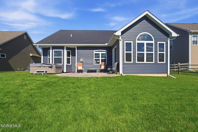 3909 Ten Mile Creek Drive, Sylvania, OH 43560