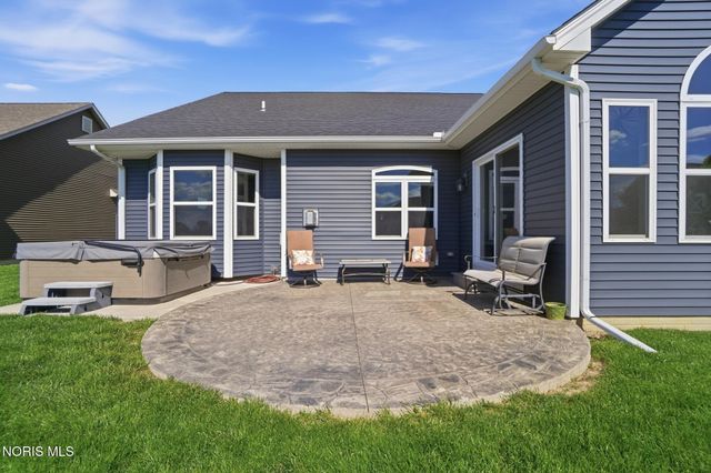3909 Ten Mile Creek Drive, Sylvania, OH 43560