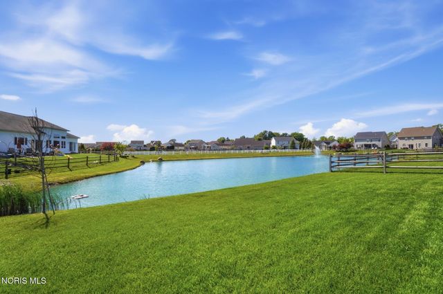 3909 Ten Mile Creek Drive, Sylvania, OH 43560