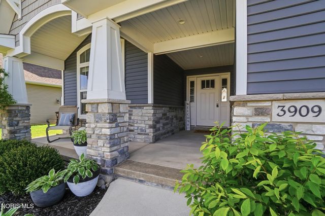 3909 Ten Mile Creek Drive, Sylvania, OH 43560