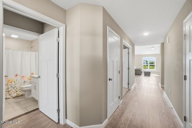 3909 Ten Mile Creek Drive, Sylvania, OH 43560
