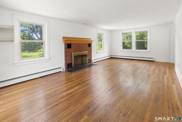 201 Main Street, Hampton, CT 06247
