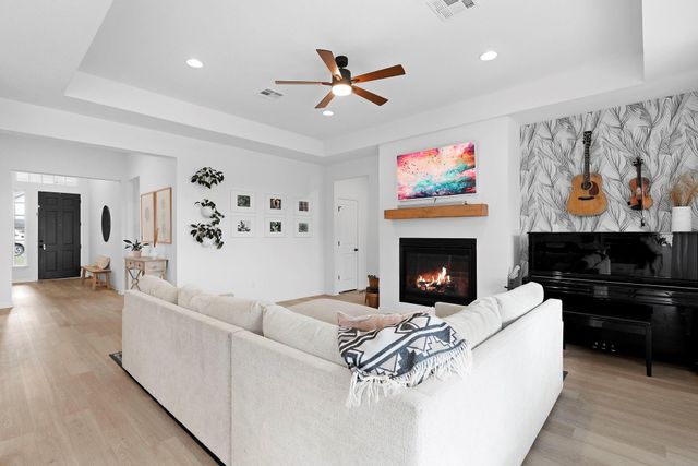 1368 Pink Granite BLVD, Dripping Springs, TX 78620