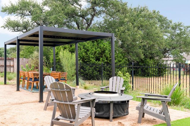 1368 Pink Granite BLVD, Dripping Springs, TX 78620