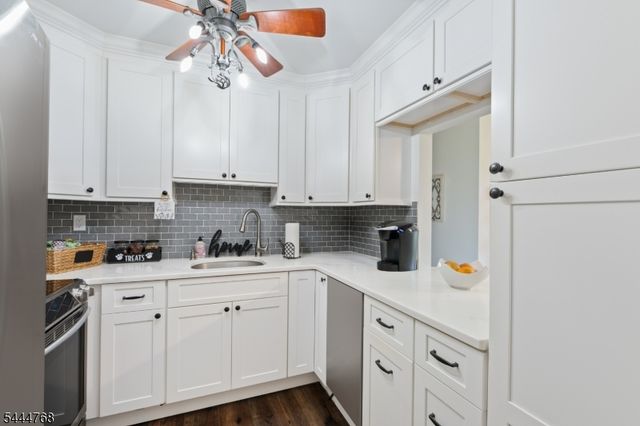 114 Federal Hill Rd, Pompton Lakes Boro, NJ 07442
