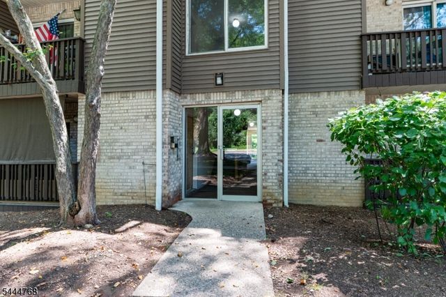 114 Federal Hill Rd, Pompton Lakes Boro, NJ 07442