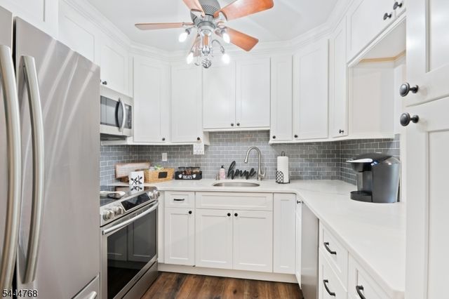 114 Federal Hill Rd, Pompton Lakes Boro, NJ 07442