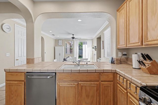 5042 Jurgenson Way, Elk Grove, CA 95757