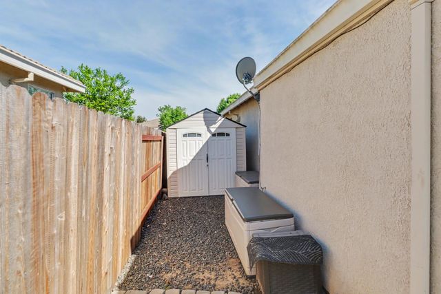 5042 Jurgenson Way, Elk Grove, CA 95757