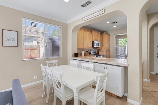 5042 Jurgenson Way, Elk Grove, CA 95757