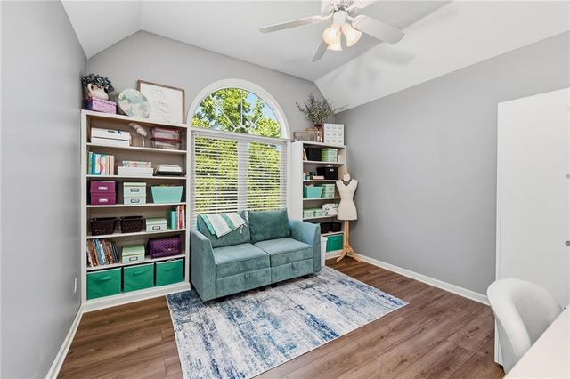 533 NE EMERALD Drive, Lee's Summit, MO 64064