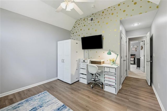 533 NE EMERALD Drive, Lee's Summit, MO 64064