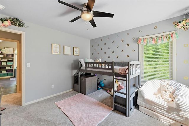 533 NE EMERALD Drive, Lee's Summit, MO 64064