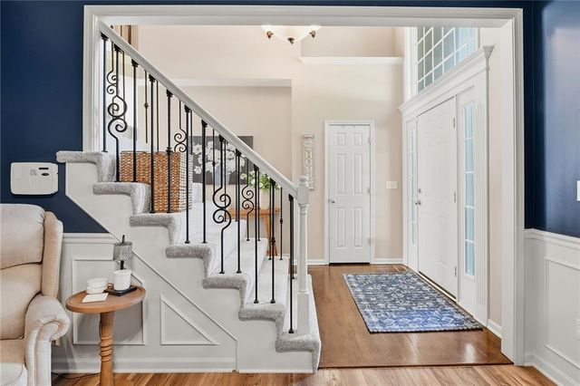 533 NE EMERALD Drive, Lee's Summit, MO 64064